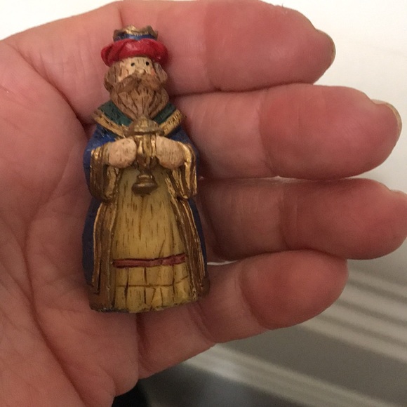 NWOT 11 Pieces Nativity Set - Picture 10 of 16